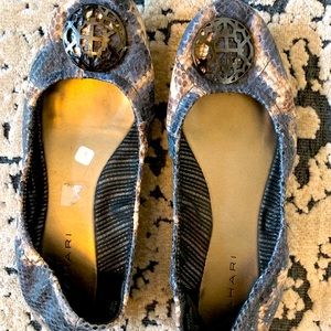 Tahari flats